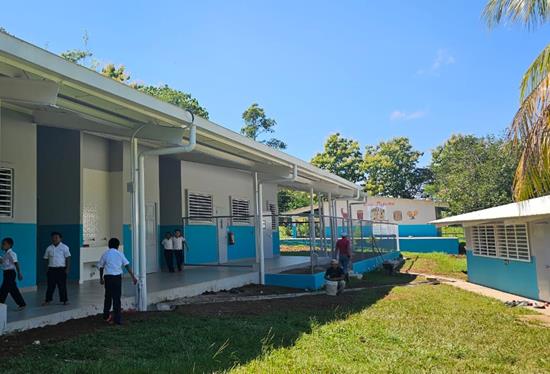 Vista exterior de la Escuela Guabal Poniente